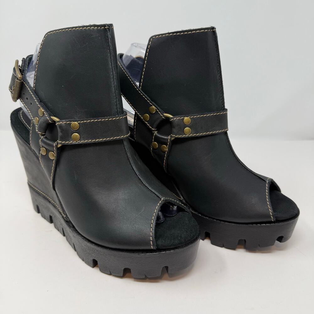 Sbicca Rayanne Wedge Ankle Booties Women's 9M Black Sandals Luxury EUC - Picture 9 of 16